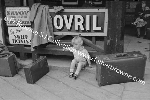 TRAVELLERS AT PORTARLINGTON STATION